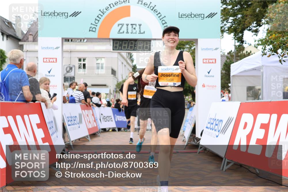 31.08.2025 - 21. Blankeneser Heldenlauf Strokosch-Dieckow http://msf.ph/oto/8700369 31.08.2025 12:51:41 Ziel 5104, 5136, 5007, 5034, 5518, 5517 meine-sportfotos.de