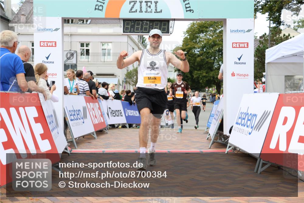 31.08.2025 - 21. Blankeneser Heldenlauf Strokosch-Dieckow http://msf.ph/oto/8700384 31.08.2025 12:51:38 Ziel 5104, 5136, 5141, 5007, 5034, 5518, 5517 meine-sportfotos.de