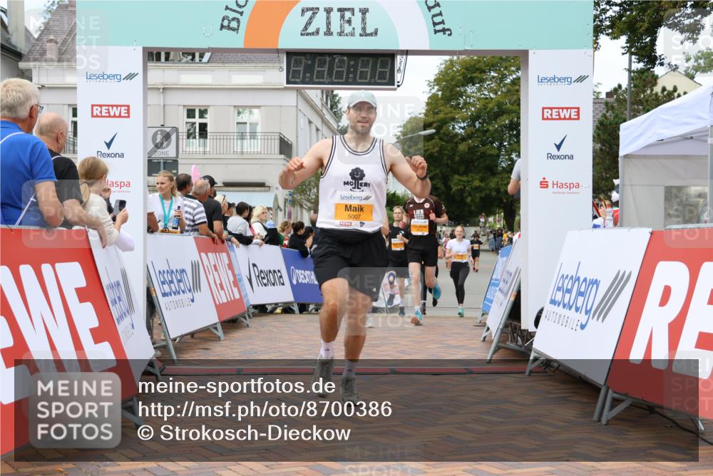 31.08.2025 - 21. Blankeneser Heldenlauf Strokosch-Dieckow http://msf.ph/oto/8700386 31.08.2025 12:51:38 Ziel 5104, 5136, 5141, 5007, 5034, 5518, 5517 meine-sportfotos.de