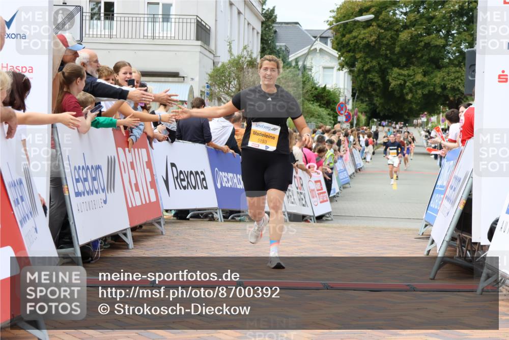 31.08.2025 - 21. Blankeneser Heldenlauf Strokosch-Dieckow http://msf.ph/oto/8700392 31.08.2025 12:38:38 Ziel 5153 meine-sportfotos.de