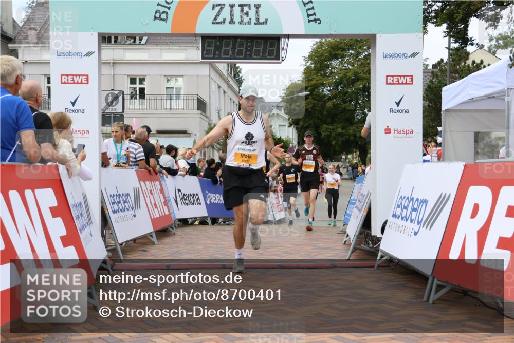 31.08.2025 - 21. Blankeneser Heldenlauf Strokosch-Dieckow http://msf.ph/oto/8700401 31.08.2025 12:51:37 Ziel 5141, 5007, 5034, 5518 meine-sportfotos.de