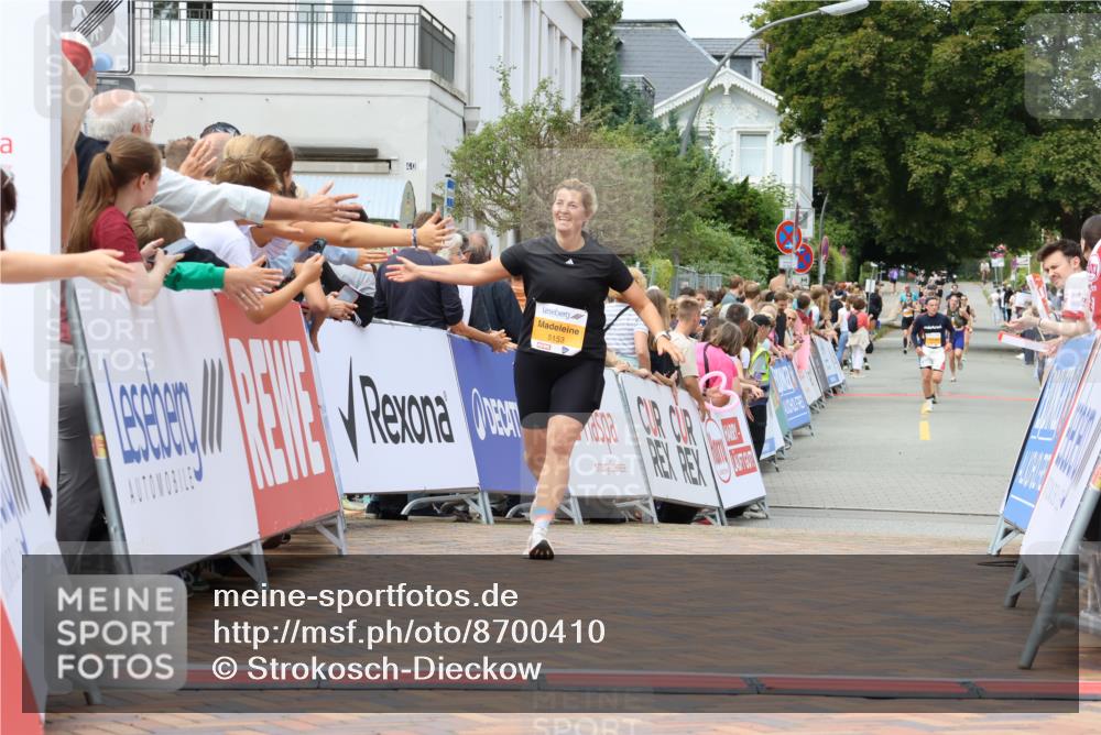 31.08.2025 - 21. Blankeneser Heldenlauf Strokosch-Dieckow http://msf.ph/oto/8700410 31.08.2025 12:38:37 Ziel 5153 meine-sportfotos.de