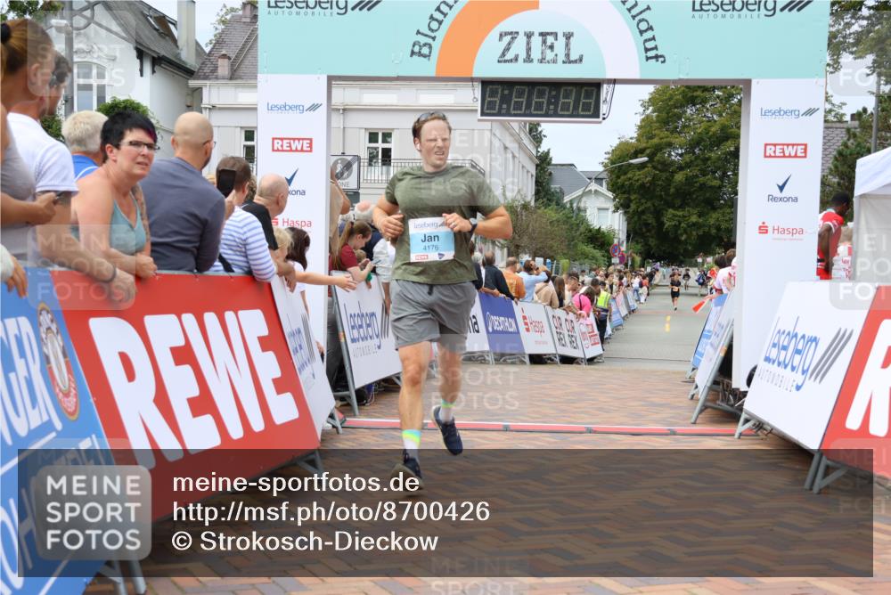 31.08.2025 - 21. Blankeneser Heldenlauf Strokosch-Dieckow http://msf.ph/oto/8700426 31.08.2025 12:38:23 Ziel 5503, 5504, 4176 meine-sportfotos.de