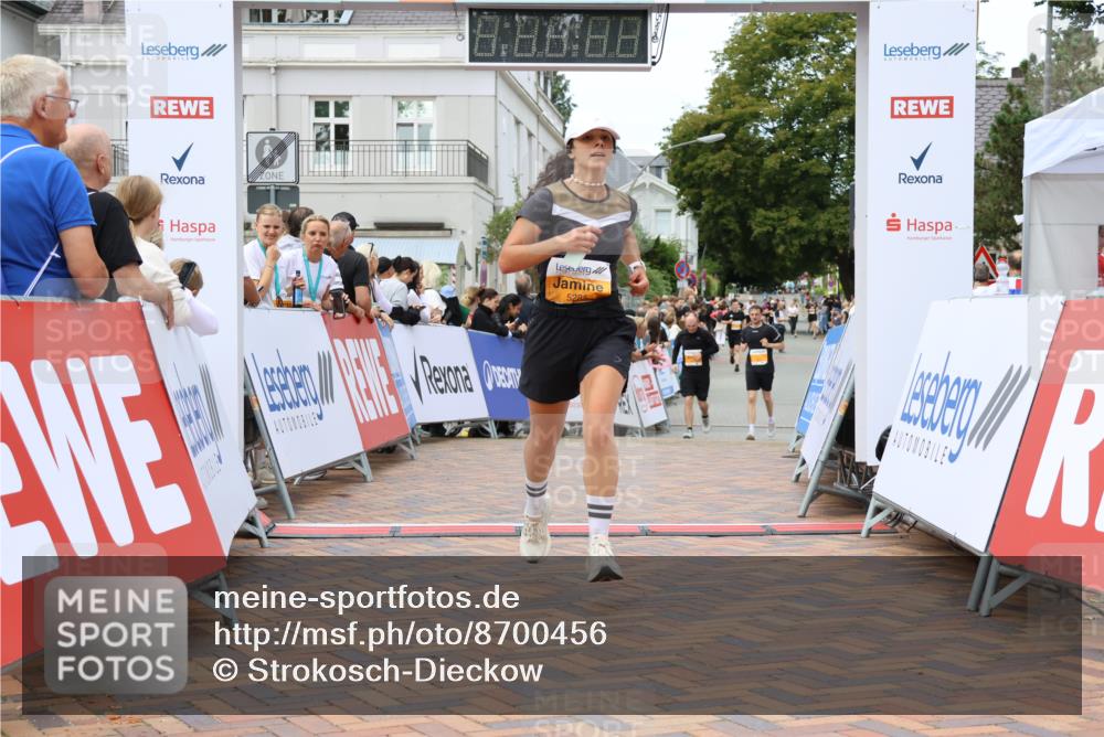 31.08.2025 - 21. Blankeneser Heldenlauf Strokosch-Dieckow http://msf.ph/oto/8700456 31.08.2025 12:51:18 Ziel 5285, 5830 meine-sportfotos.de