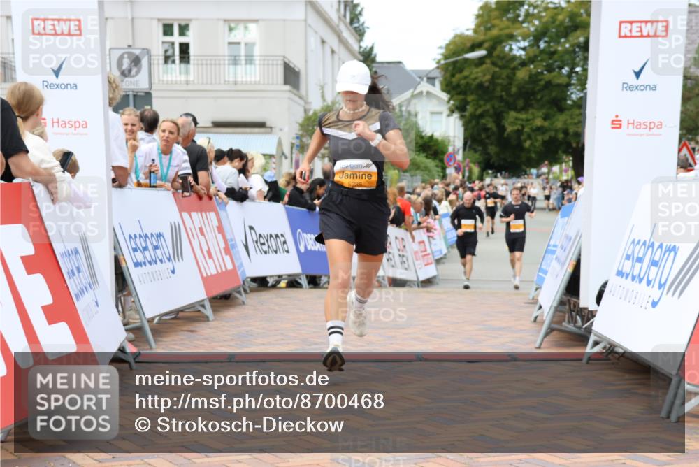 31.08.2025 - 21. Blankeneser Heldenlauf Strokosch-Dieckow http://msf.ph/oto/8700468 31.08.2025 12:51:18 Ziel 5285, 5830 meine-sportfotos.de