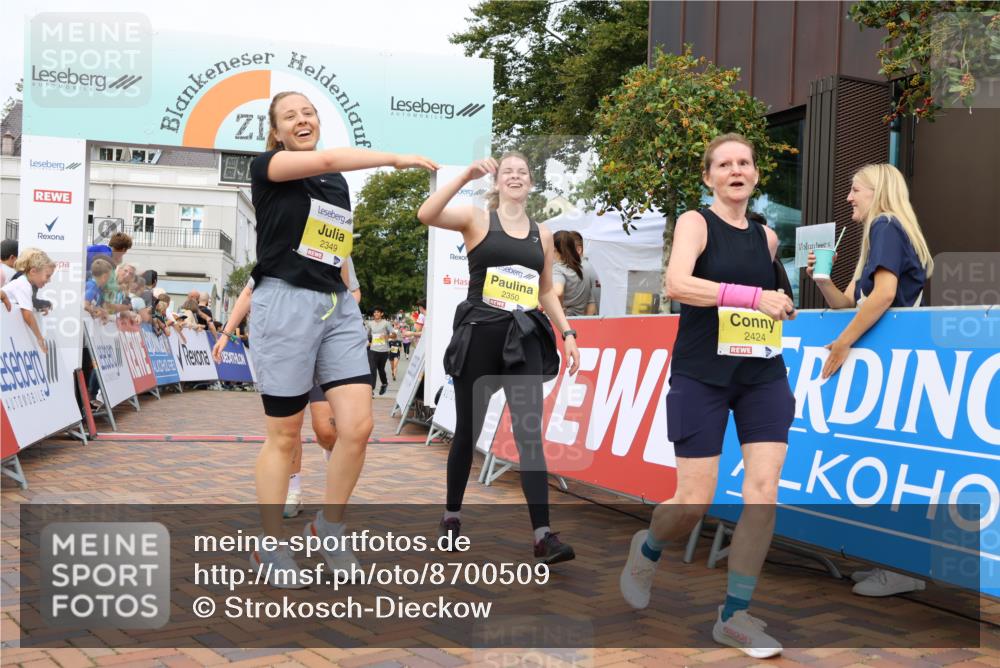 31.08.2025 - 21. Blankeneser Heldenlauf Strokosch-Dieckow http://msf.ph/oto/8700509 31.08.2025 10:34:42 Ziel 2110, 2244, 2021, 2424, 2668, 2669, 2667, 2298, 2438, 2439, 2349, 2441, 2442, 2350, 2090, 2083 meine-sportfotos.de