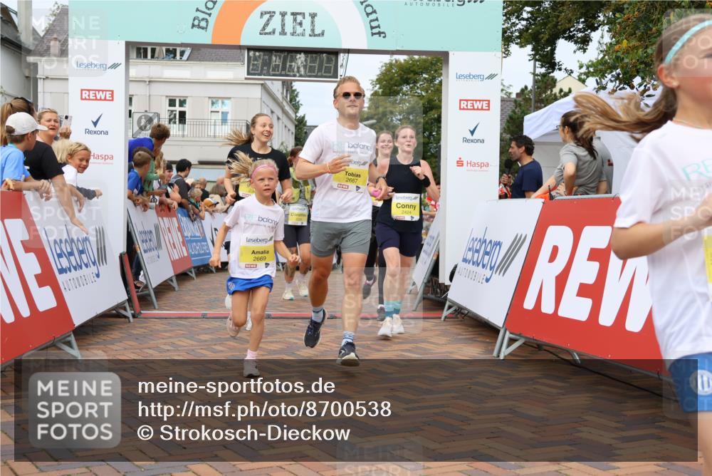 31.08.2025 - 21. Blankeneser Heldenlauf Strokosch-Dieckow http://msf.ph/oto/8700538 31.08.2025 10:34:40 Ziel 2110, 2244, 2021, 2424, 2668, 2669, 2667, 2298, 2349, 2350, 2090, 2083 meine-sportfotos.de