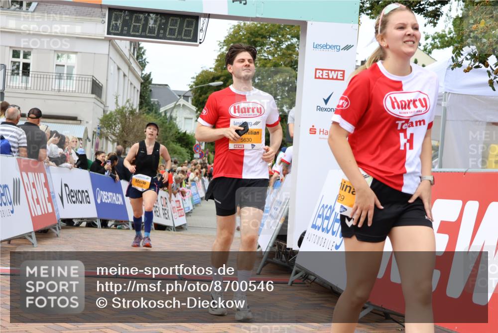 31.08.2025 - 21. Blankeneser Heldenlauf Strokosch-Dieckow http://msf.ph/oto/8700546 31.08.2025 12:50:57 Ziel 5268, 5040, 5629, 5630 meine-sportfotos.de