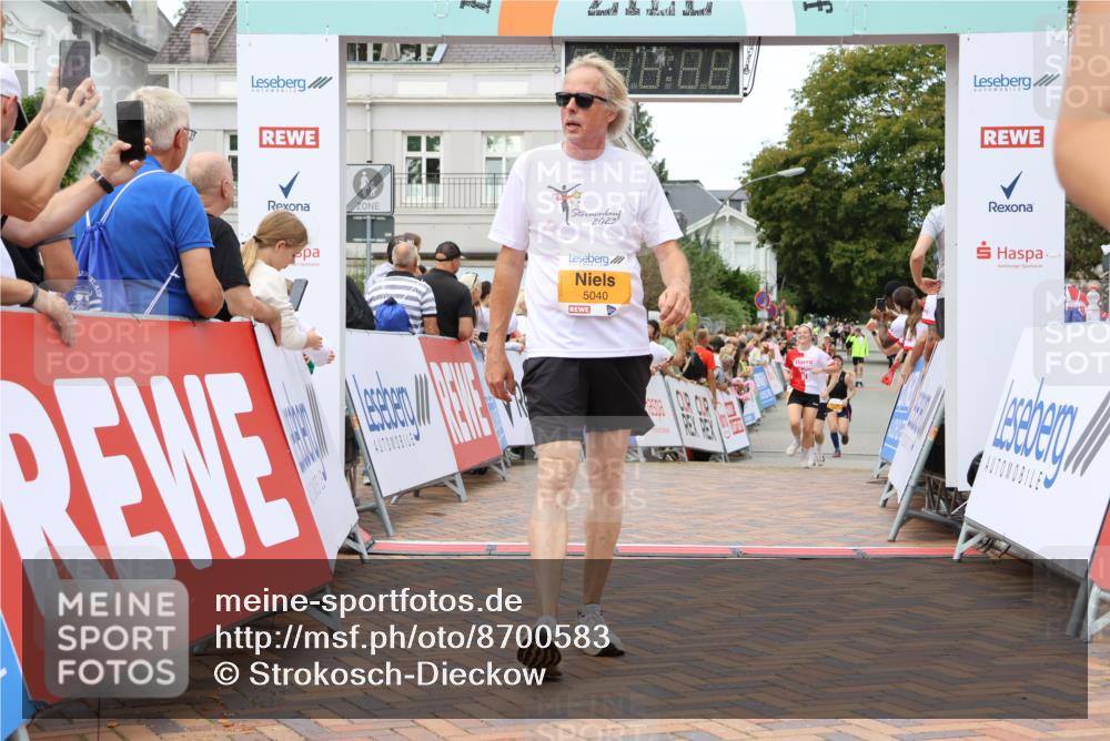 31.08.2025 - 21. Blankeneser Heldenlauf Strokosch-Dieckow http://msf.ph/oto/8700583 31.08.2025 12:50:51 Ziel 5040, 5344, 5425, 5629 meine-sportfotos.de