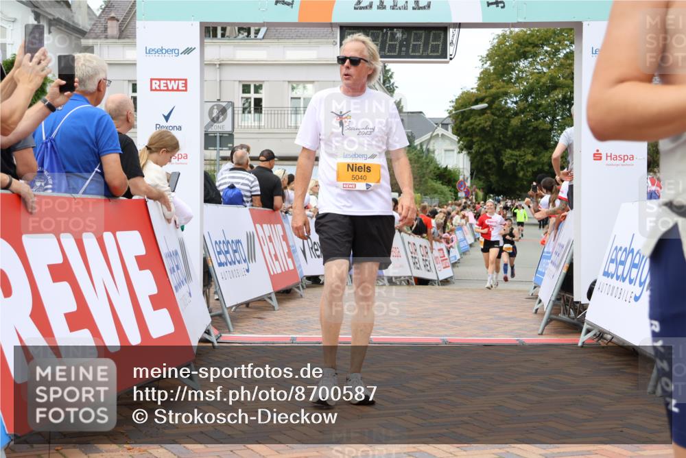 31.08.2025 - 21. Blankeneser Heldenlauf Strokosch-Dieckow http://msf.ph/oto/8700587 31.08.2025 12:50:51 Ziel 5040, 5344, 5425, 5629 meine-sportfotos.de