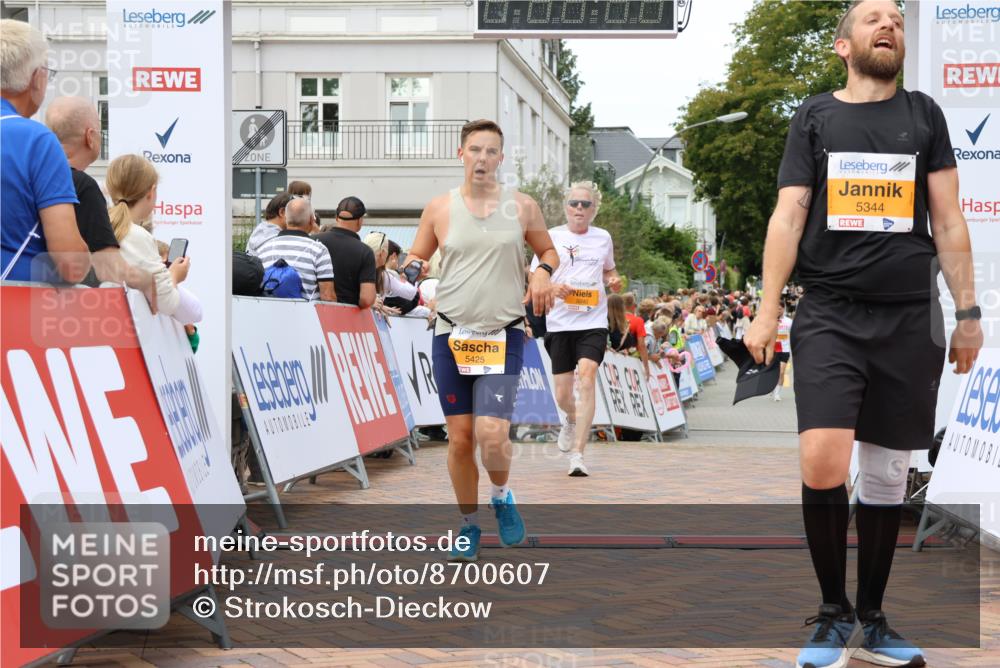 31.08.2025 - 21. Blankeneser Heldenlauf Strokosch-Dieckow http://msf.ph/oto/8700607 31.08.2025 12:50:47 Ziel 5040, 5344, 5425 meine-sportfotos.de