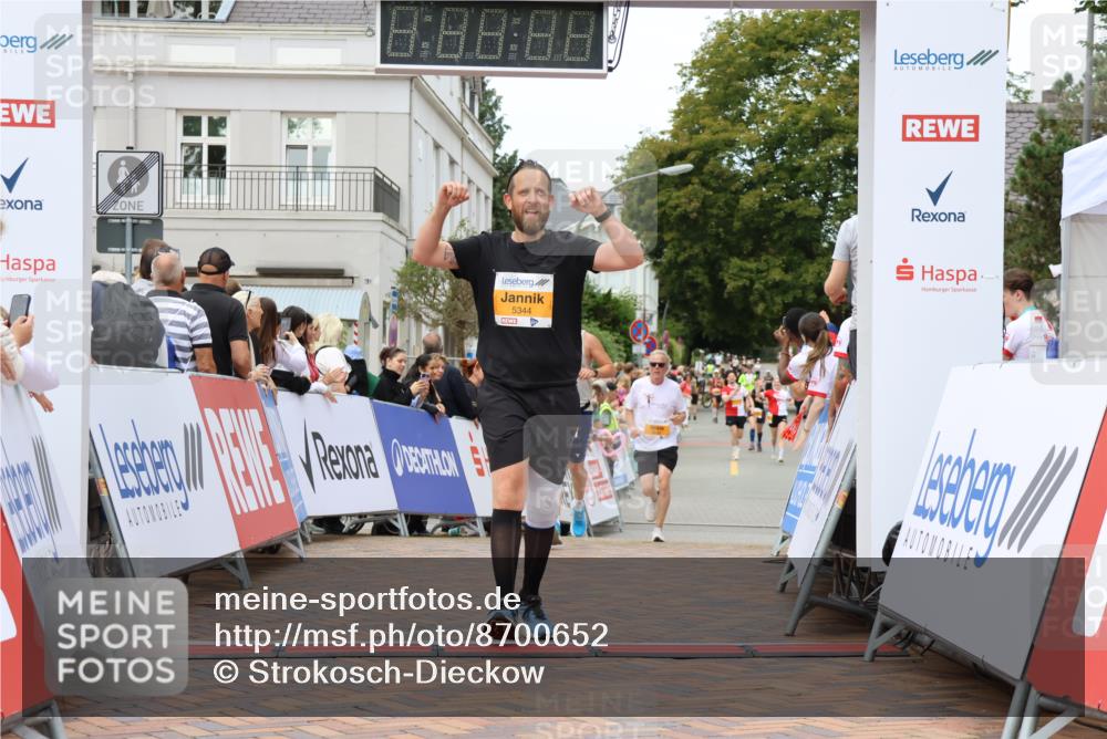 31.08.2025 - 21. Blankeneser Heldenlauf Strokosch-Dieckow http://msf.ph/oto/8700652 31.08.2025 12:50:44 Ziel 5344, 5425 meine-sportfotos.de