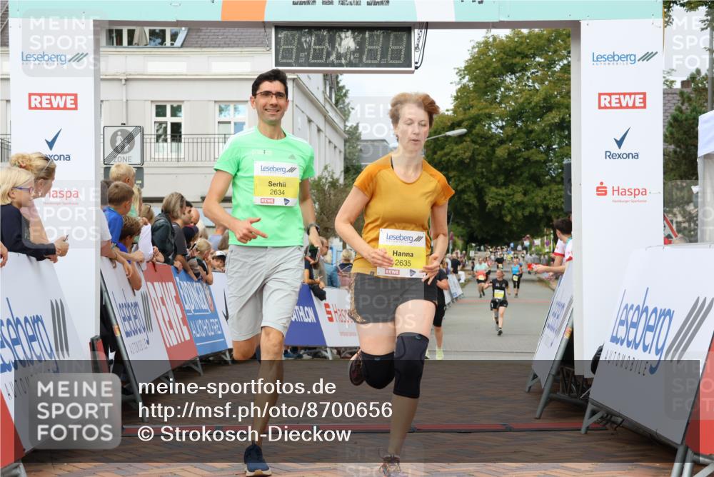 31.08.2025 - 21. Blankeneser Heldenlauf Strokosch-Dieckow http://msf.ph/oto/8700656 31.08.2025 10:33:43 Ziel 2652, 2409, 2635, 2634, 2530, 2542 meine-sportfotos.de