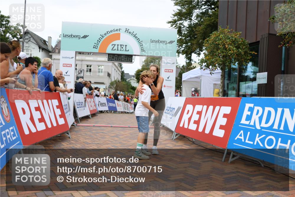 31.08.2025 - 21. Blankeneser Heldenlauf Strokosch-Dieckow http://msf.ph/oto/8700715 31.08.2025 12:50:09 Ziel 5154 meine-sportfotos.de