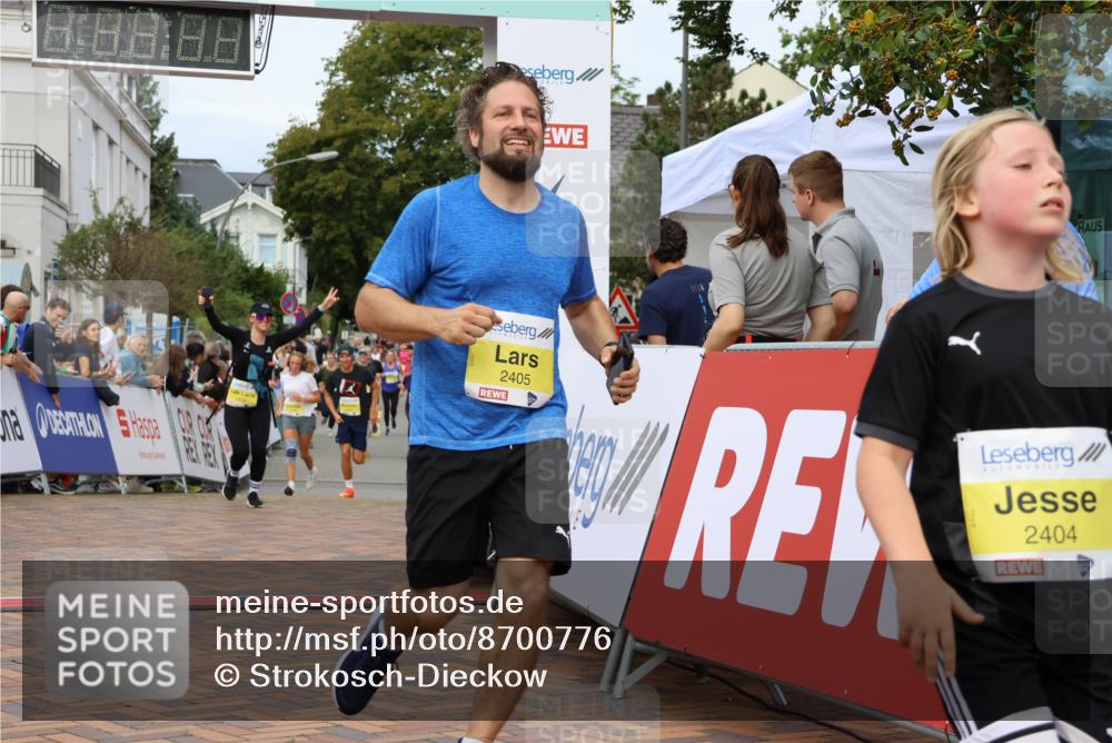 31.08.2025 - 21. Blankeneser Heldenlauf Strokosch-Dieckow http://msf.ph/oto/8700776 31.08.2025 10:32:45 Ziel 2681, 2680, 2256, 2257, 2404, 2405, 2323, 2201, 2479 meine-sportfotos.de