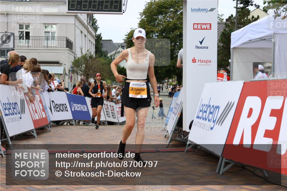 31.08.2025 - 21. Blankeneser Heldenlauf Strokosch-Dieckow http://msf.ph/oto/8700797 31.08.2025 12:49:50 Ziel 5027, 5070, 5422 meine-sportfotos.de