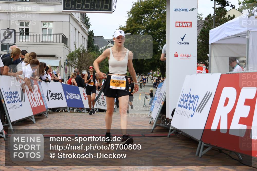 31.08.2025 - 21. Blankeneser Heldenlauf Strokosch-Dieckow http://msf.ph/oto/8700809 31.08.2025 12:49:50 Ziel 5027, 5070, 5422 meine-sportfotos.de