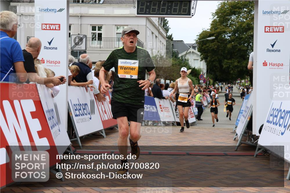 31.08.2025 - 21. Blankeneser Heldenlauf Strokosch-Dieckow http://msf.ph/oto/8700820 31.08.2025 12:49:46 Ziel 5027, 5070 meine-sportfotos.de
