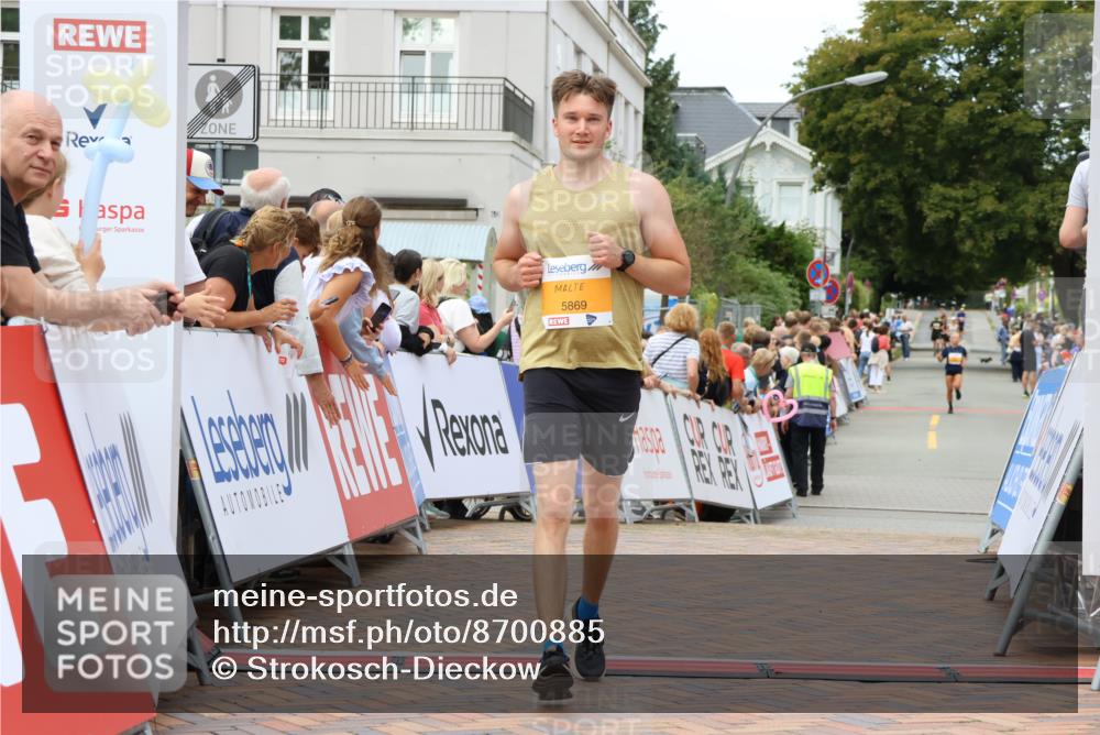 31.08.2025 - 21. Blankeneser Heldenlauf Strokosch-Dieckow http://msf.ph/oto/8700885 31.08.2025 12:49:16 Ziel 5071, 5737, 5117, 5869, 5110 meine-sportfotos.de