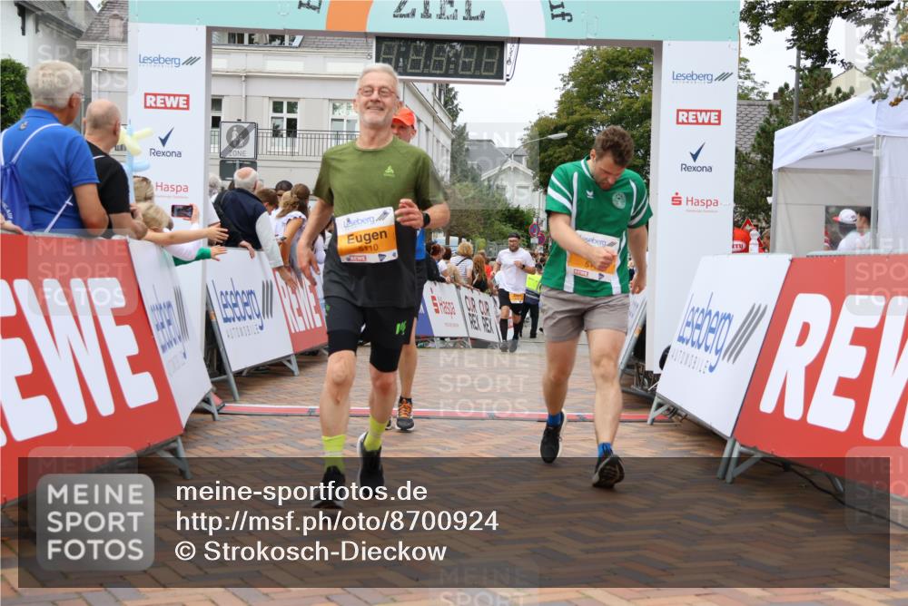 31.08.2025 - 21. Blankeneser Heldenlauf Strokosch-Dieckow http://msf.ph/oto/8700924 31.08.2025 12:49:09 Ziel 5071, 5271, 5737, 5117, 5110 meine-sportfotos.de