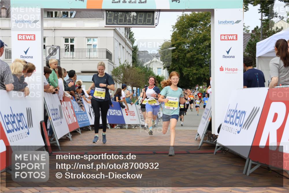 31.08.2025 - 21. Blankeneser Heldenlauf Strokosch-Dieckow http://msf.ph/oto/8700932 31.08.2025 10:31:49 Ziel 2077, 2407, 2280, 2462, 2340, 2278 meine-sportfotos.de