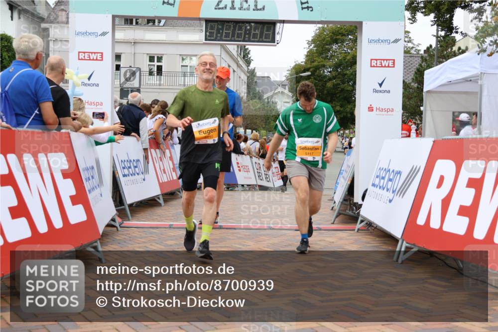 31.08.2025 - 21. Blankeneser Heldenlauf Strokosch-Dieckow http://msf.ph/oto/8700939 31.08.2025 12:49:09 Ziel 5071, 5271, 5737, 5117, 5110 meine-sportfotos.de