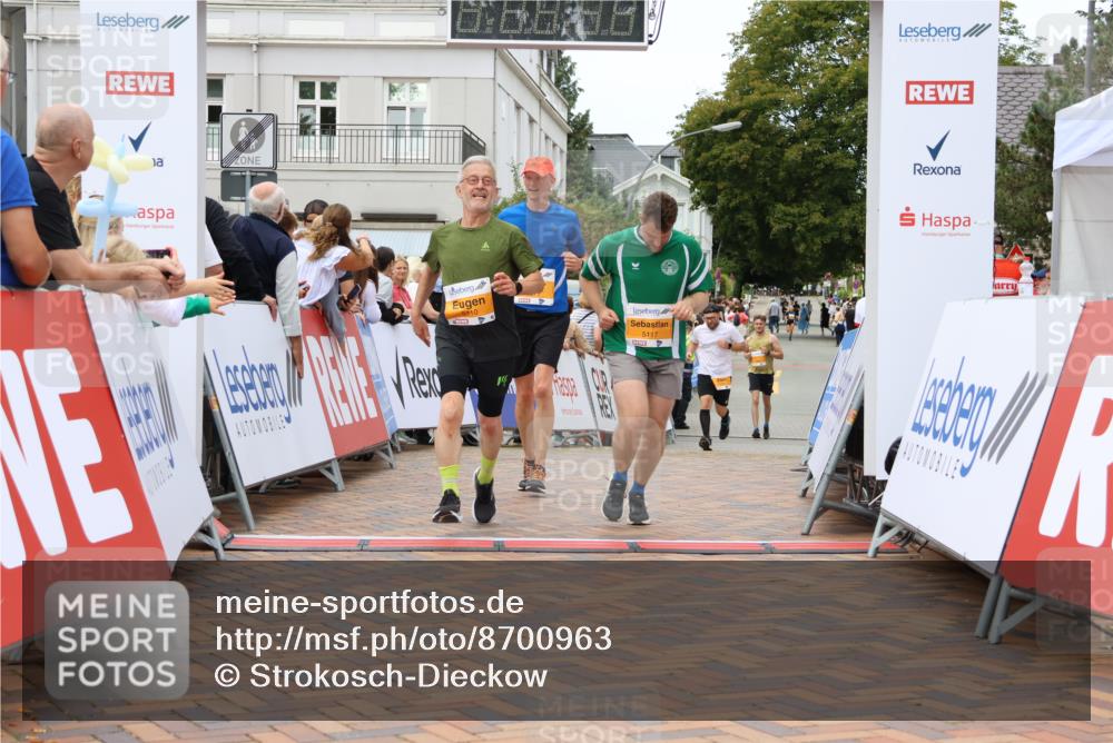 31.08.2025 - 21. Blankeneser Heldenlauf Strokosch-Dieckow http://msf.ph/oto/8700963 31.08.2025 12:49:08 Ziel 5071, 5271, 5117, 5110 meine-sportfotos.de