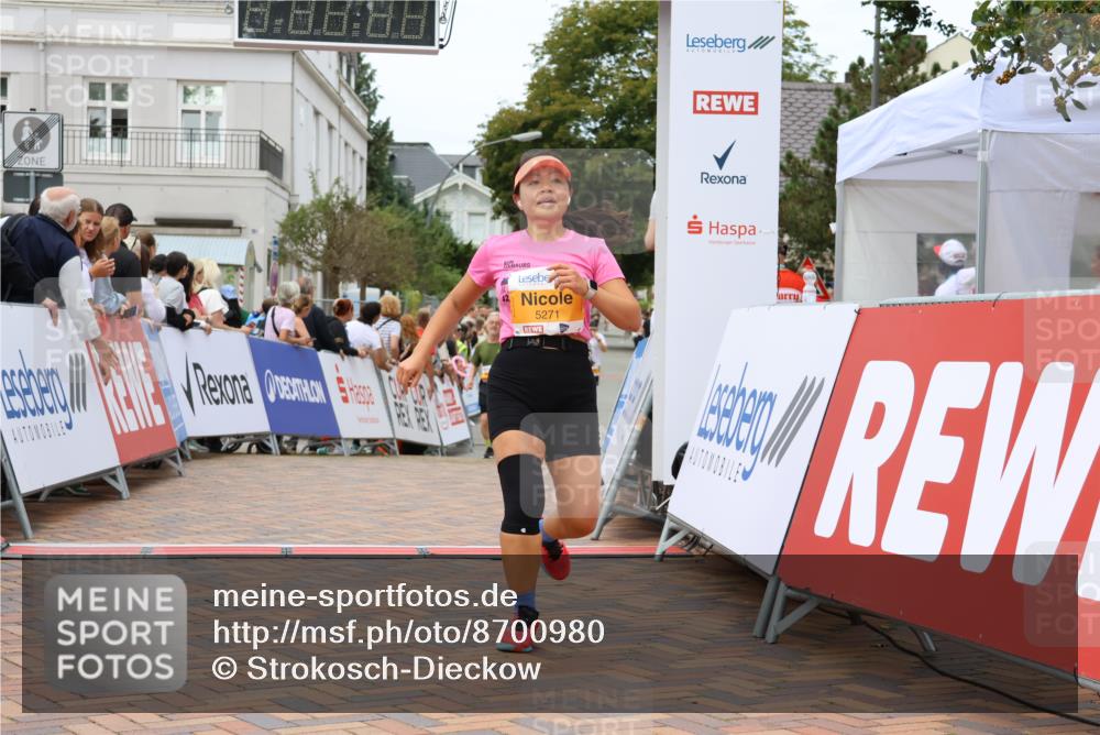 31.08.2025 - 21. Blankeneser Heldenlauf Strokosch-Dieckow http://msf.ph/oto/8700980 31.08.2025 12:49:03 Ziel 5271, 5046 meine-sportfotos.de