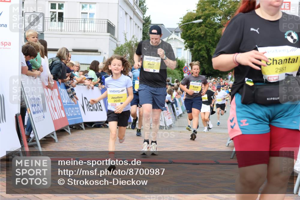 31.08.2025 - 21. Blankeneser Heldenlauf Strokosch-Dieckow http://msf.ph/oto/8700987 31.08.2025 10:31:22 Ziel 2551, 2776, 2307, 2097, 2649, 2647, 2399, 2103, 2274 meine-sportfotos.de