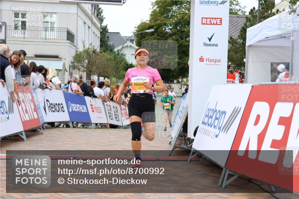 31.08.2025 - 21. Blankeneser Heldenlauf Strokosch-Dieckow http://msf.ph/oto/8700992 31.08.2025 12:49:03 Ziel 5271, 5046 meine-sportfotos.de