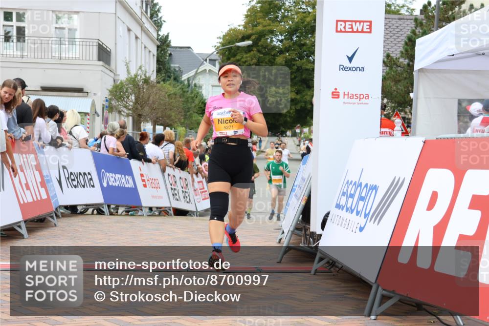 31.08.2025 - 21. Blankeneser Heldenlauf Strokosch-Dieckow http://msf.ph/oto/8700997 31.08.2025 12:49:03 Ziel 5271, 5046 meine-sportfotos.de