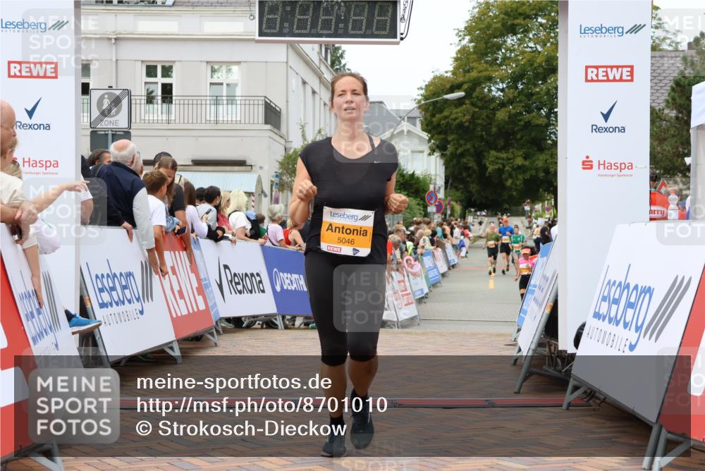 31.08.2025 - 21. Blankeneser Heldenlauf Strokosch-Dieckow http://msf.ph/oto/8701010 31.08.2025 12:48:56 Ziel 5182, 5183, 5097, 5046 meine-sportfotos.de