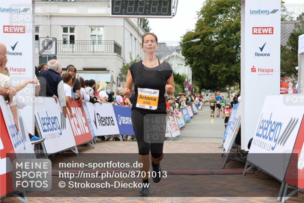 31.08.2025 - 21. Blankeneser Heldenlauf Strokosch-Dieckow http://msf.ph/oto/8701013 31.08.2025 12:48:56 Ziel 5182, 5183, 5097, 5046 meine-sportfotos.de