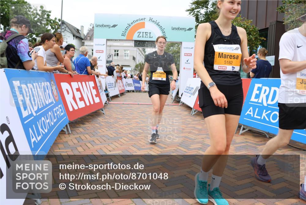 31.08.2025 - 21. Blankeneser Heldenlauf Strokosch-Dieckow http://msf.ph/oto/8701048 31.08.2025 12:48:52 Ziel 5182, 5183, 5097, 5046, 5552 meine-sportfotos.de