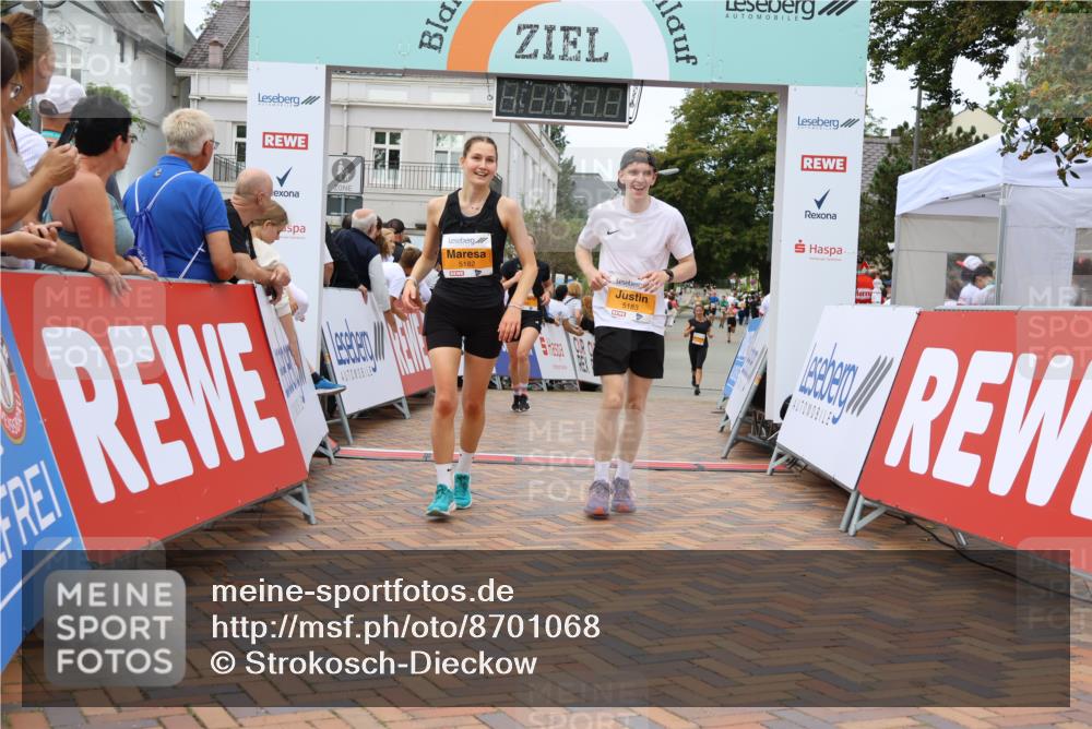 31.08.2025 - 21. Blankeneser Heldenlauf Strokosch-Dieckow http://msf.ph/oto/8701068 31.08.2025 12:48:49 Ziel 5074, 5182, 5183, 5097, 5789, 5552 meine-sportfotos.de