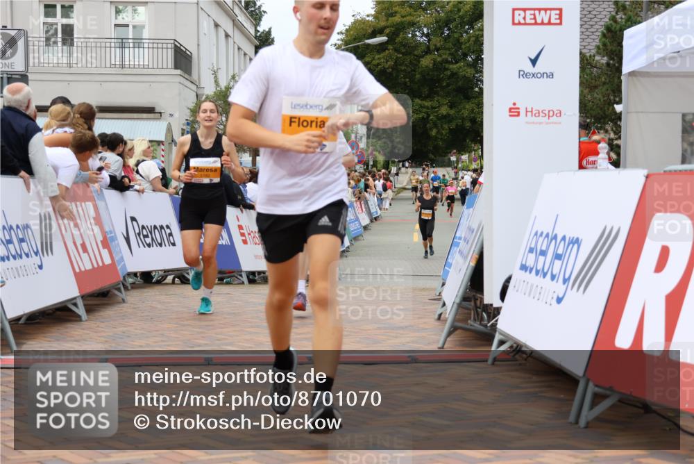 31.08.2025 - 21. Blankeneser Heldenlauf Strokosch-Dieckow http://msf.ph/oto/8701070 31.08.2025 12:48:46 Ziel 5074, 5182, 5183, 5097, 5789, 5417, 5552 meine-sportfotos.de