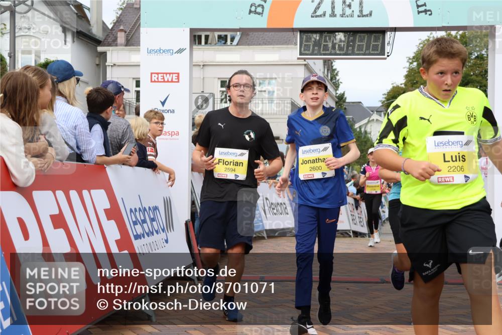 31.08.2025 - 21. Blankeneser Heldenlauf Strokosch-Dieckow http://msf.ph/oto/8701071 31.08.2025 10:30:56 Ziel 2594, 2376, 2209, 2136, 2168, 2600, 2206, 2309, 2310 meine-sportfotos.de