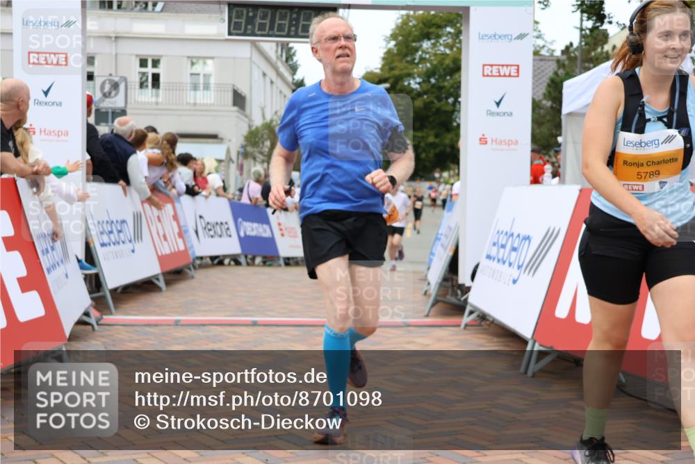 31.08.2025 - 21. Blankeneser Heldenlauf Strokosch-Dieckow http://msf.ph/oto/8701098 31.08.2025 12:48:44 Ziel 5074, 5182, 5183, 5789, 5417, 5552 meine-sportfotos.de