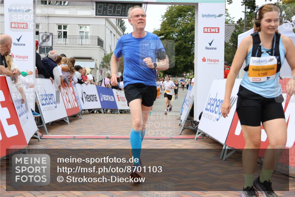 31.08.2025 - 21. Blankeneser Heldenlauf Strokosch-Dieckow http://msf.ph/oto/8701103 31.08.2025 12:48:44 Ziel 5074, 5182, 5183, 5789, 5417, 5552 meine-sportfotos.de