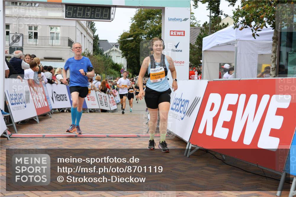 31.08.2025 - 21. Blankeneser Heldenlauf Strokosch-Dieckow http://msf.ph/oto/8701119 31.08.2025 12:48:42 Ziel 5074, 5789, 5417, 5552, 4318 meine-sportfotos.de