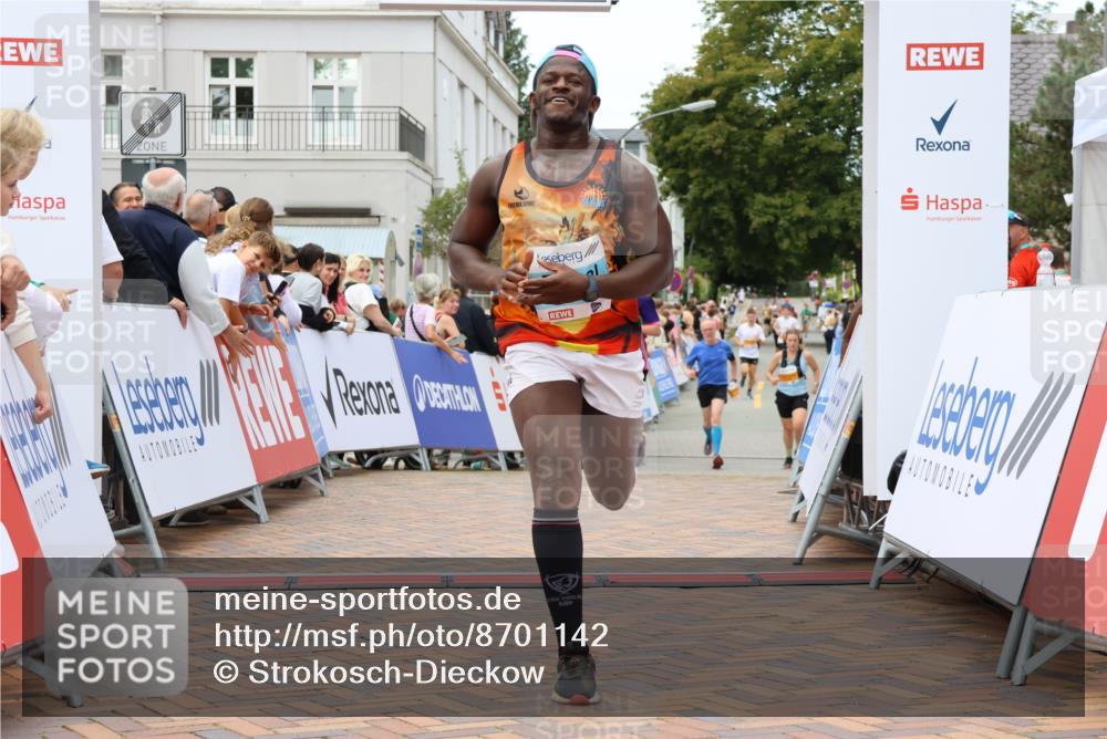 31.08.2025 - 21. Blankeneser Heldenlauf Strokosch-Dieckow http://msf.ph/oto/8701142 31.08.2025 12:48:35 Ziel 5417, 4318 meine-sportfotos.de