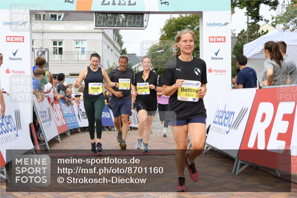 31.08.2025 - 21. Blankeneser Heldenlauf Strokosch-Dieckow http://msf.ph/oto/8701160 31.08.2025 10:34:51 Ziel 2524, 2244, 2021, 2214, 2215, 2655, 2488, 2548, 2549, 2438, 2439, 2441, 2442, 2048 meine-sportfotos.de