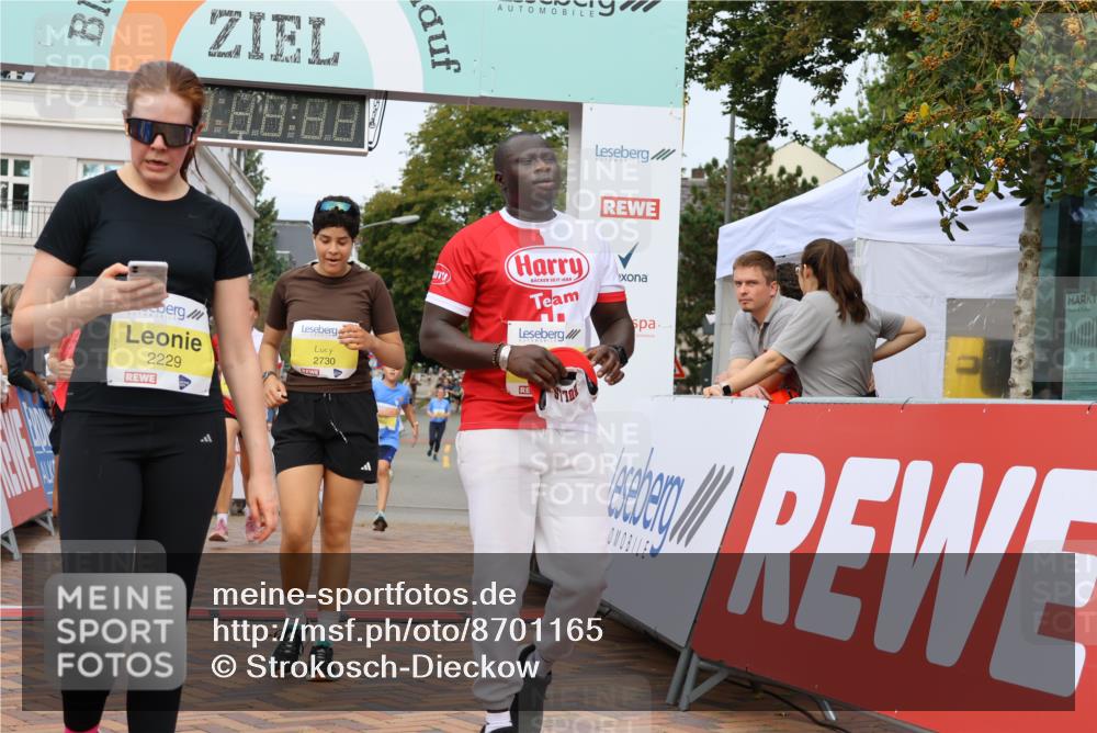31.08.2025 - 21. Blankeneser Heldenlauf Strokosch-Dieckow http://msf.ph/oto/8701165 31.08.2025 10:30:25 Ziel 2616, 2229, 2730, 2682, 2588, 2731, 2503, 2502, 2712 meine-sportfotos.de