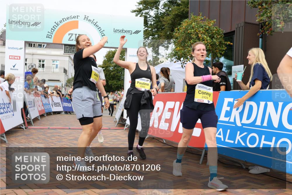 31.08.2025 - 21. Blankeneser Heldenlauf Strokosch-Dieckow http://msf.ph/oto/8701206 31.08.2025 10:34:42 Ziel 2110, 2244, 2021, 2424, 2668, 2669, 2667, 2298, 2438, 2439, 2349, 2441, 2442, 2350, 2090, 2083 meine-sportfotos.de