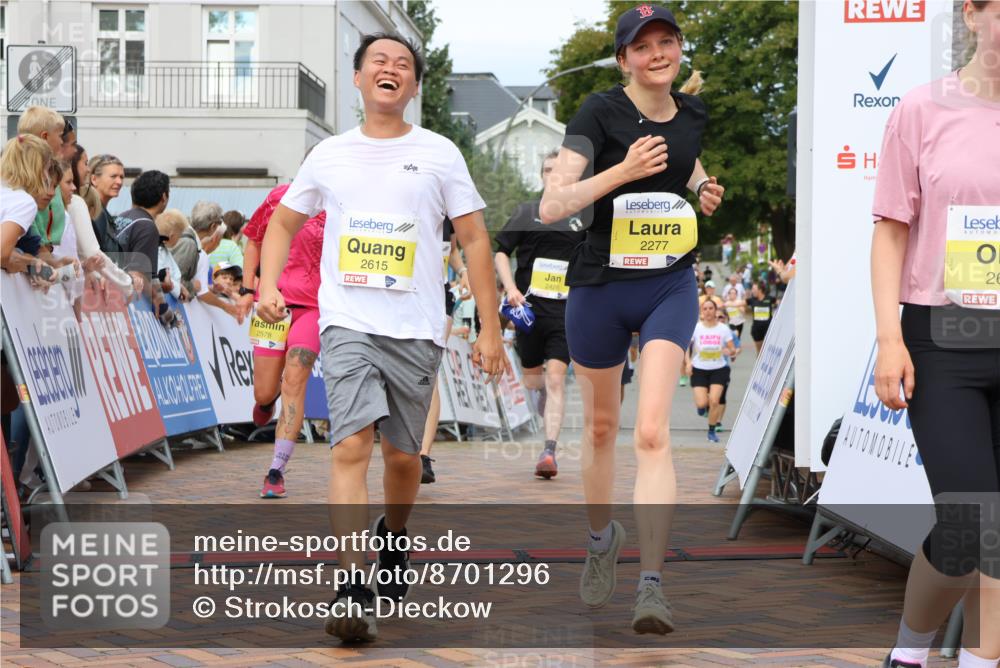 31.08.2025 - 21. Blankeneser Heldenlauf Strokosch-Dieckow http://msf.ph/oto/8701296 31.08.2025 10:29:37 Ziel 2491, 2578, 2614, 2615, 2426, 2684, 2538, 2558, 2277 meine-sportfotos.de