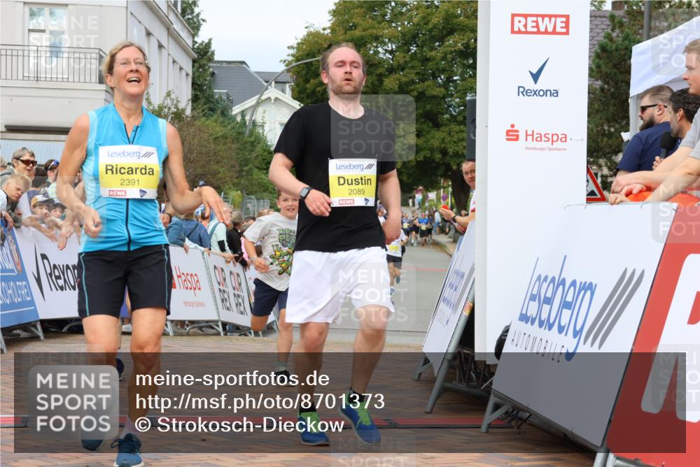 31.08.2025 - 21. Blankeneser Heldenlauf Strokosch-Dieckow http://msf.ph/oto/8701373 31.08.2025 10:29:09 Ziel 2246, 2035, 2457, 2212, 2230, 2391, 2091, 2089 meine-sportfotos.de