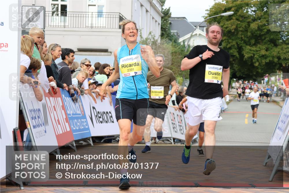 31.08.2025 - 21. Blankeneser Heldenlauf Strokosch-Dieckow http://msf.ph/oto/8701377 31.08.2025 10:29:08 Ziel 2246, 2035, 2457, 2212, 2230, 2391, 2091, 2089 meine-sportfotos.de