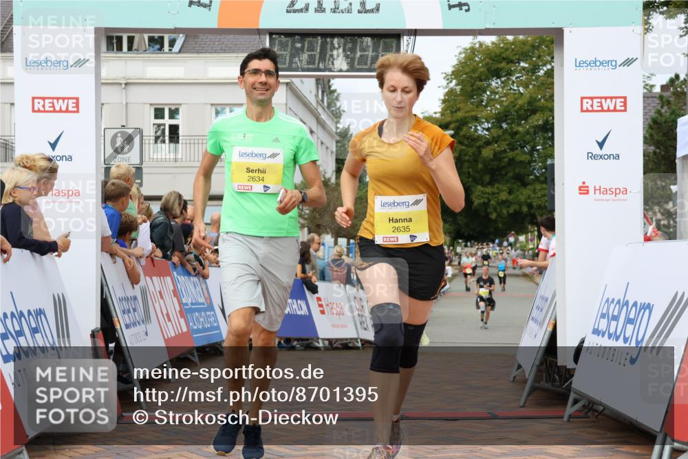 31.08.2025 - 21. Blankeneser Heldenlauf Strokosch-Dieckow http://msf.ph/oto/8701395 31.08.2025 10:33:43 Ziel 2652, 2409, 2635, 2634, 2530, 2542 meine-sportfotos.de