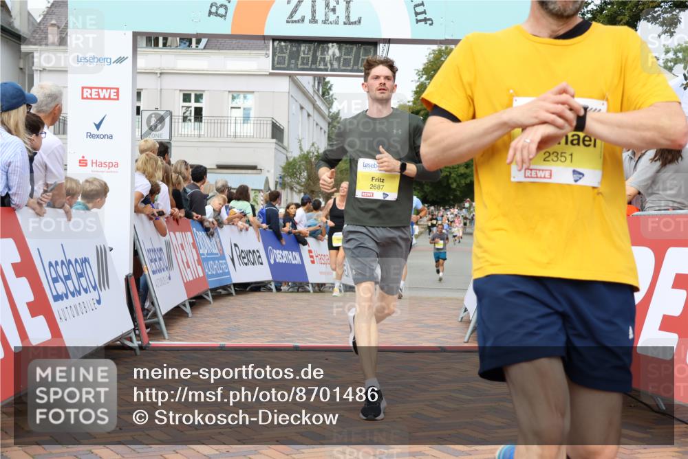 31.08.2025 - 21. Blankeneser Heldenlauf Strokosch-Dieckow http://msf.ph/oto/8701486 31.08.2025 10:28:40 Ziel 2173, 2727, 2697, 2700, 2351, 2687 meine-sportfotos.de