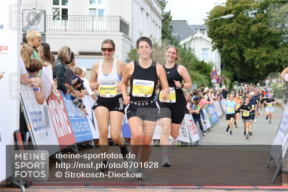 31.08.2025 - 21. Blankeneser Heldenlauf Strokosch-Dieckow http://msf.ph/oto/8701628 31.08.2025 10:32:26 Ziel 2490, 2644, 2131, 2182, 2627, 2721 meine-sportfotos.de
